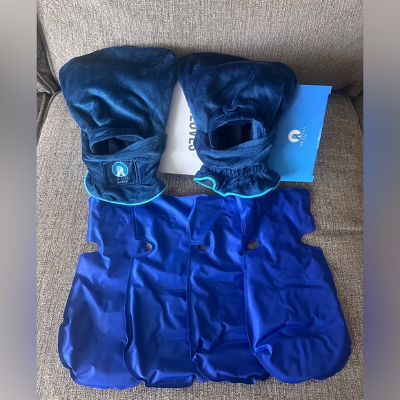 Cold Therapy Mittens - Picture 6 of 7